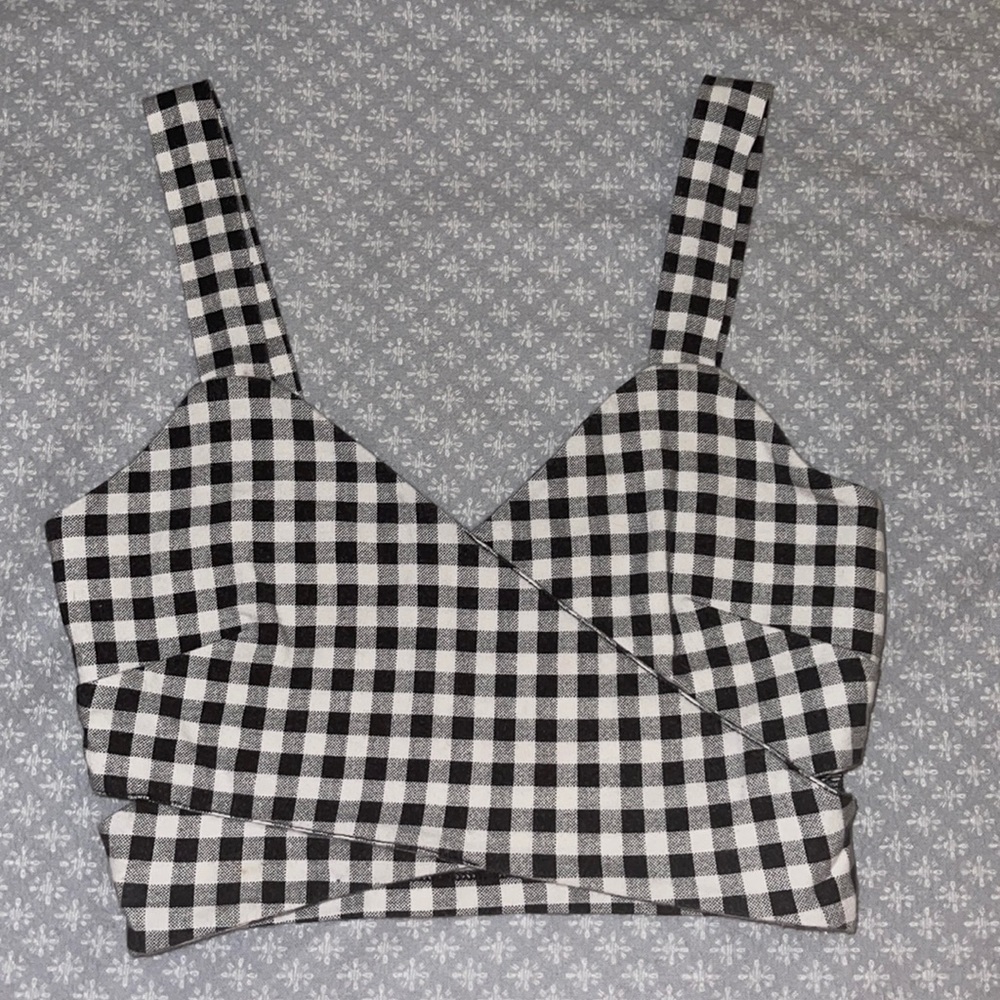 Brand is Charlotte Russe. US XS. Crop top.